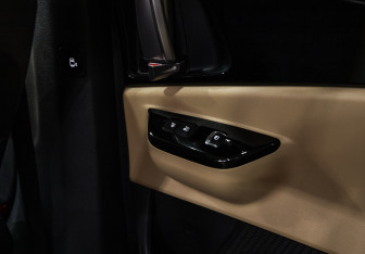 Подержанный автомобиль Kia Carnival 2020 года (30 фото)