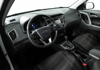 Подержанный автомобиль Hyundai Creta 2020 года (11 фото)