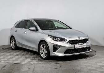 Подержанный автомобиль Kia Ceed Hatchback 2018 года (3 фото)