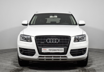 Подержанный автомобиль Audi Q5 2011 года (2 фото)