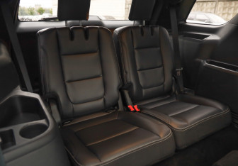 Подержанный автомобиль Ford Explorer 2019 года (33 фото)