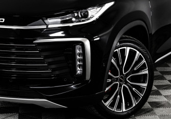 Подержанный автомобиль Exeed TXL 2023 года (3 фото)