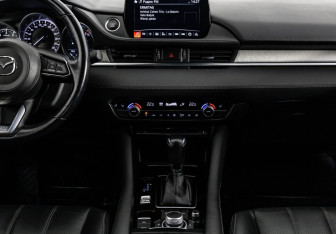 Подержанный автомобиль Mazda 6 Sedan 2022 года (12 фото)