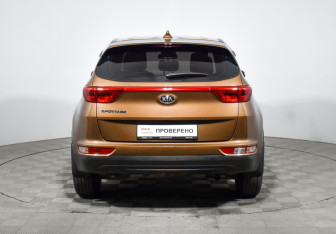 Подержанный автомобиль Kia Sportage 2017 года (6 фото)