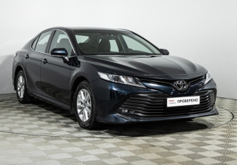 Подержанный автомобиль Toyota Camry Sedan 2018 года (3 фото)