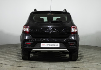 Подержанный автомобиль Renault Sandero 2020 года (6 фото)