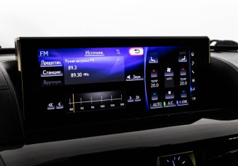 Подержанный автомобиль Lexus LX 2015 года (20 фото)