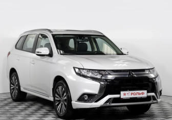 Новый Mitsubishi Outlander 2022 (2 фото)