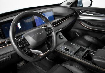 Подержанный автомобиль Exeed LX 2023 года (9 фото)