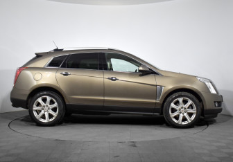 Подержанный автомобиль Cadillac SRX 2014 года (4 фото)