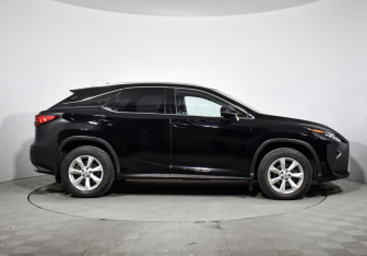 Подержанный автомобиль Lexus RX 2017 года (4 фото)