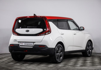 Подержанный автомобиль Kia Soul 2021 года (5 фото)