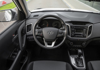 Подержанный автомобиль Hyundai Creta 2019 года (13 фото)