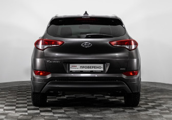 Подержанный автомобиль Hyundai Tucson 2018 года (6 фото)