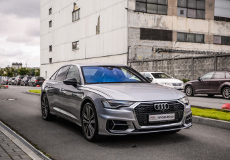 Подержанный автомобиль Audi A6 Sedan 2019 года (5 фото)