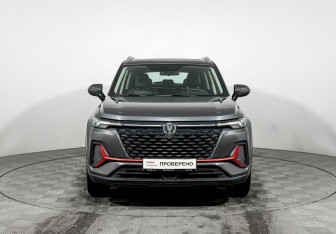 Подержанный автомобиль Changan CS35PLUS 2023 года (2 фото)
