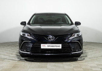 Подержанный автомобиль Toyota Camry Sedan 2021 года (2 фото)