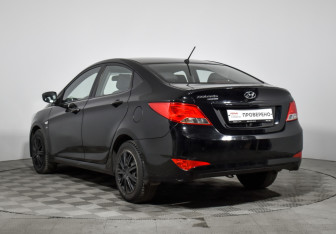 Подержанный автомобиль Hyundai Solaris Sedan 2016 года (7 фото)