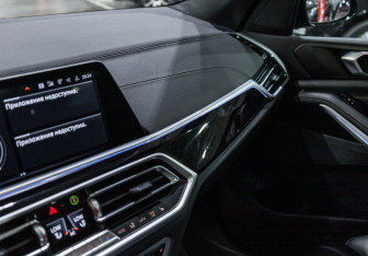 Подержанный автомобиль BMW X5 2022 года (28 фото)
