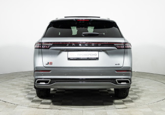 Подержанный автомобиль Jaecoo J8 2024 года (6 фото)