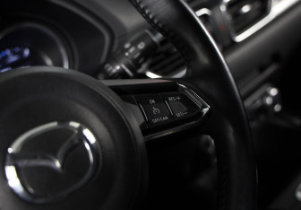 Подержанный автомобиль Mazda CX-5 2017 года (18 фото)