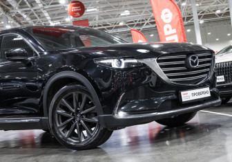 Подержанный автомобиль Mazda CX-9 2018 года (6 фото)