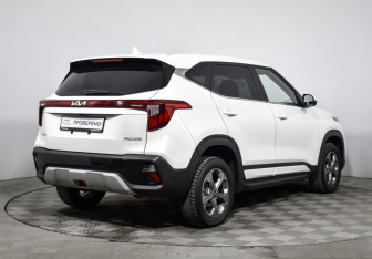 Подержанный автомобиль Kia Seltos 2023 года (5 фото)