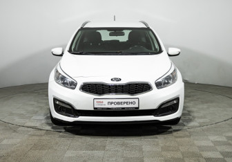 Подержанный автомобиль Kia Ceed Wagon 2016 года (2 фото)