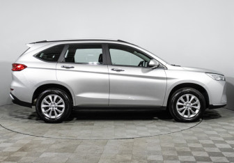 Подержанный автомобиль Haval M6 2023 года (4 фото)