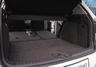 Подержанный автомобиль Volkswagen Tiguan 2008 года (26 фото)