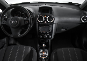 Подержанный автомобиль Opel Corsa 2012 года (14 фото)