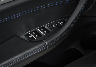 Подержанный автомобиль BMW X3 2019 года (10 фото)