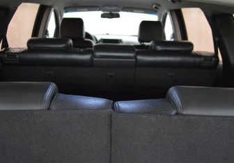 Подержанный автомобиль Hyundai Santa Fe 2010 года (17 фото)