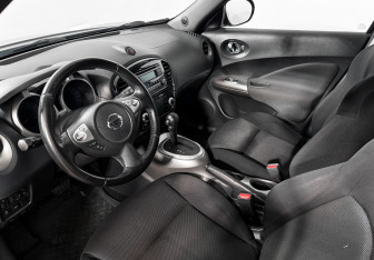 Подержанный автомобиль Nissan Juke 2012 года (9 фото)