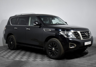 Подержанный автомобиль Nissan Patrol 2014 года (3 фото)
