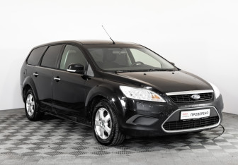 Подержанный автомобиль Ford Focus Wagon 2010 года (3 фото)