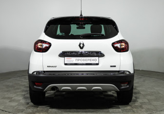 Подержанный автомобиль Renault Kaptur 2016 года (6 фото)