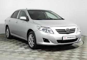 Подержанный автомобиль Toyota Corolla Sedan 2007 года (3 фото)