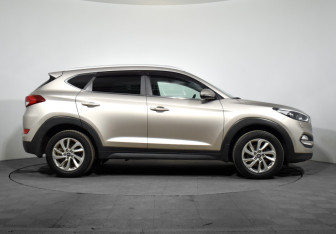 Подержанный автомобиль Hyundai Tucson 2017 года (4 фото)