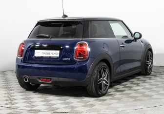 Подержанный автомобиль MINI Hatch 2018 года (5 фото)