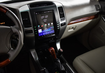 Подержанный автомобиль Toyota Land Cruiser Prado 2007 года (17 фото)