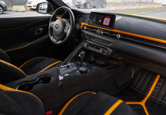 Подержанный автомобиль Toyota Supra 2022 года (17 фото)