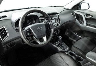 Подержанный автомобиль Hyundai Creta 2020 года (11 фото)