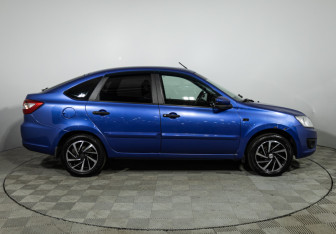 Подержанный автомобиль LADA (ВАЗ) Granta Liftback 2017 года (4 фото)