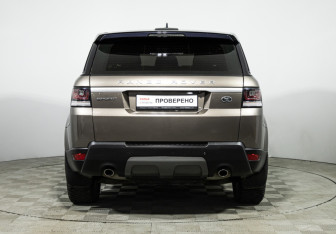 Подержанный автомобиль Land Rover Range Rover Sport 2016 года (6 фото)