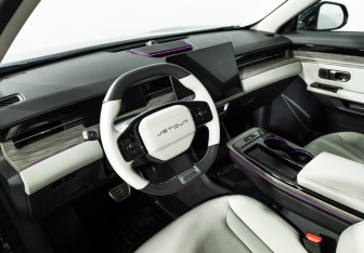 Подержанный автомобиль Jetour Dashing 2024 года (11 фото)