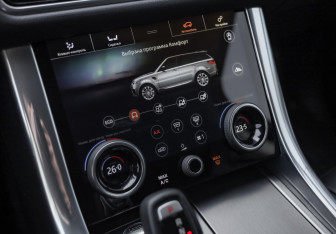 Подержанный автомобиль Land Rover Range Rover Sport 2018 года (24 фото)