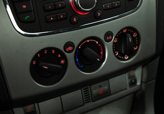 Подержанный автомобиль Ford Focus Sedan 2010 года (15 фото)