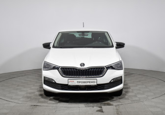 Подержанный автомобиль Skoda Rapid Liftback 2020 года (2 фото)