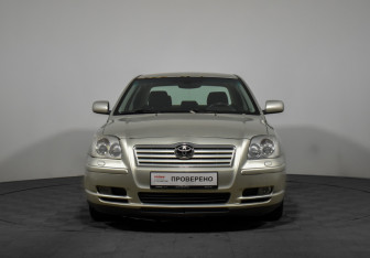 Подержанный автомобиль Toyota Avensis Sedan 2006 года (2 фото)
